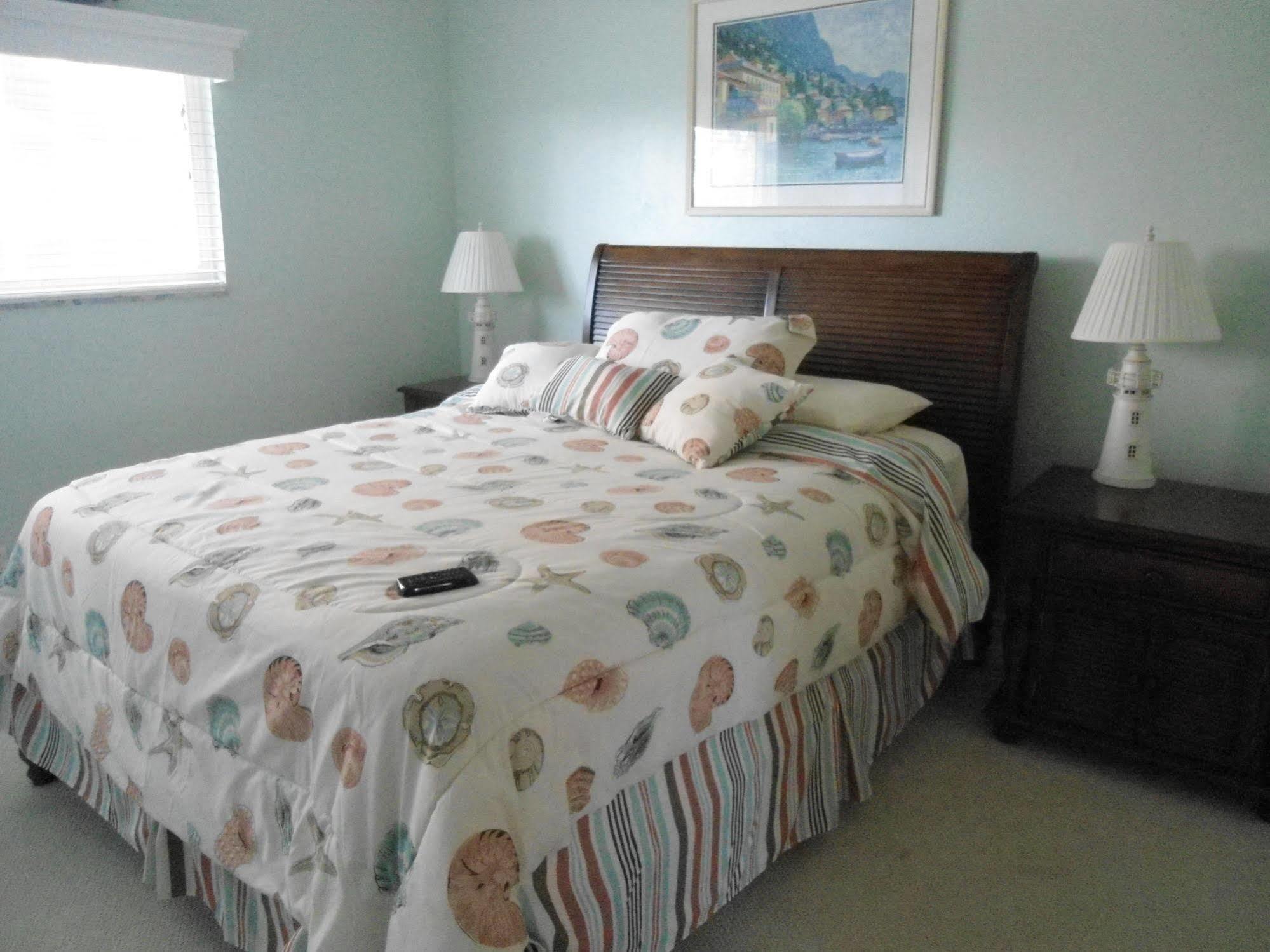 Malyn Resort St. Pete Beach Exterior photo